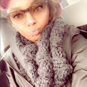 Meet your Posher, Precious